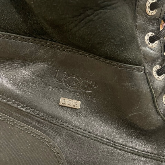 UGG Men's Butte boots in black waterproof leather size 12 - Picture 3 of 16